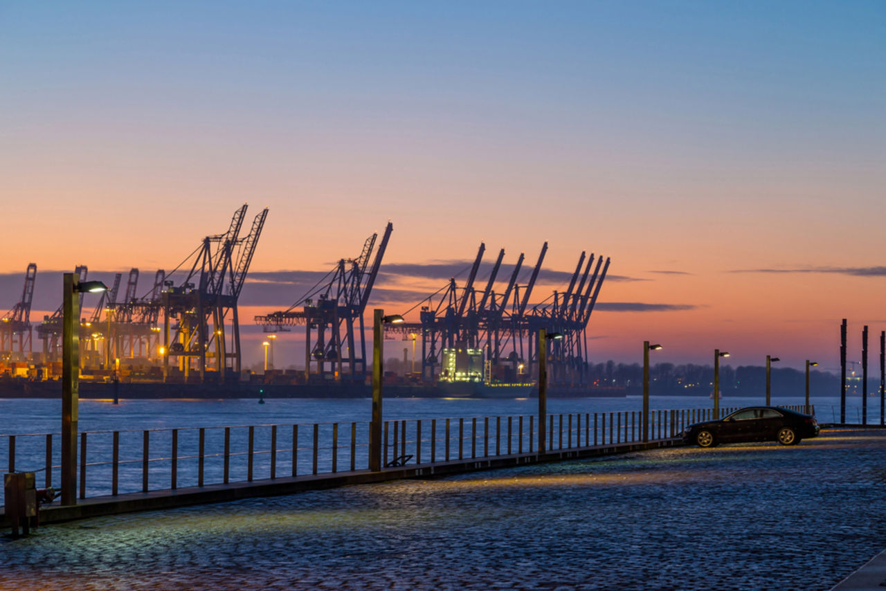 hamburg-staedtereise-landungsbruecken